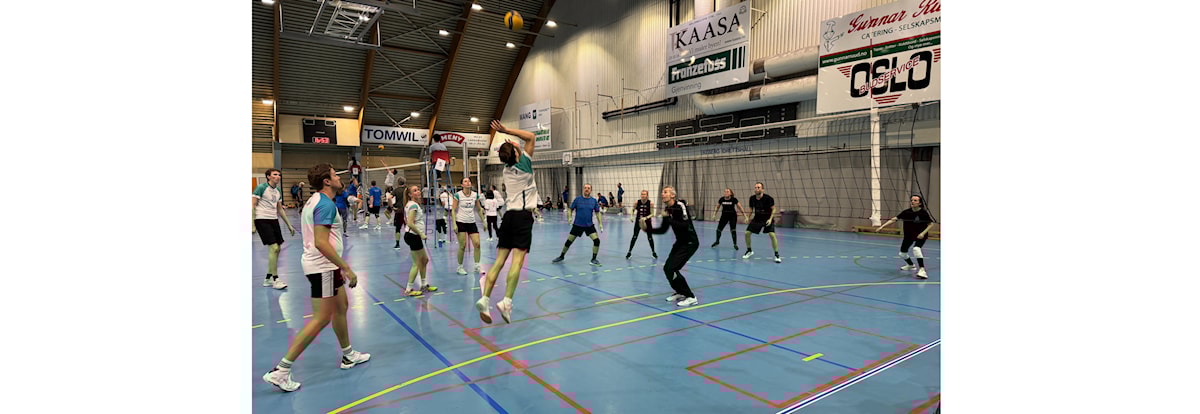 Volleyballkamp mot FRI Raballder